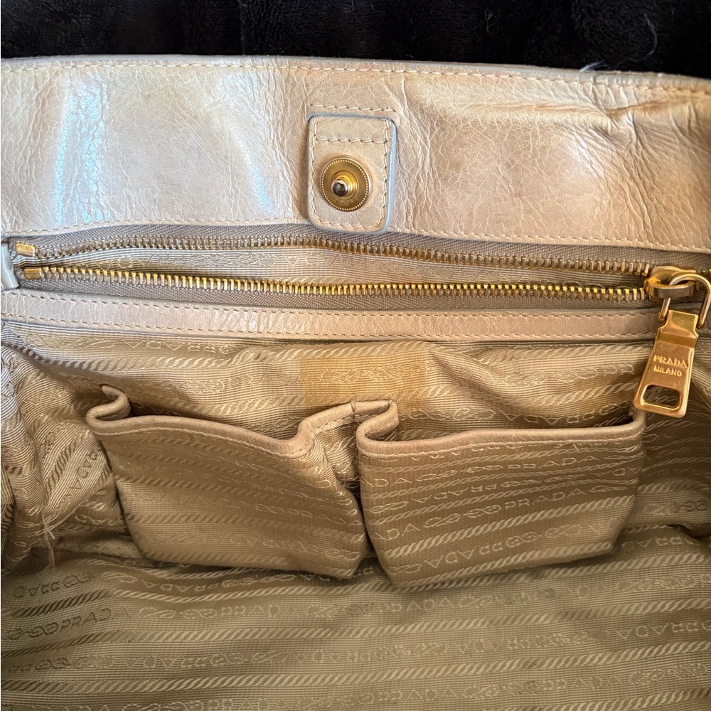 Prada Vitello Shine Leather Satchel with Shoulder Strap - Picture 6 of 16